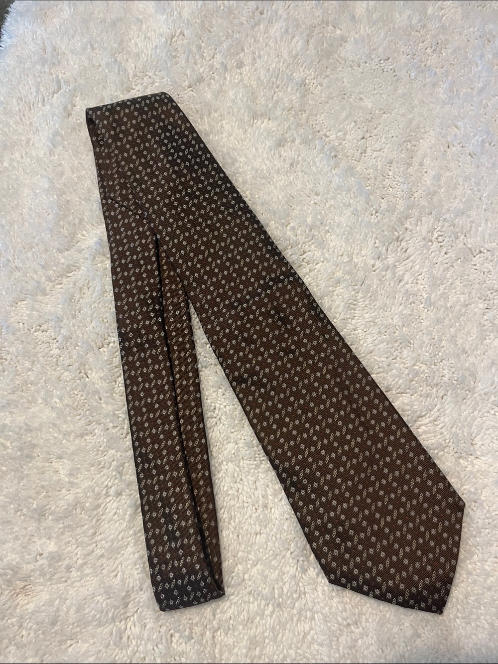 Vintage 100% silk necktie by the luxury French fashion house Chloé.